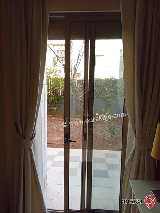 شقة مفروشة مميزة مساحة 250م داخلي و 180م خارجي للبيع في عمان - عبدون