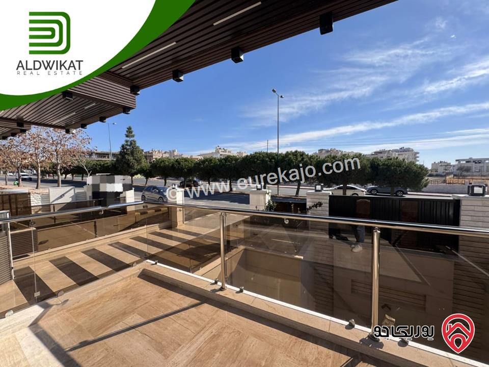 شقة ارضية معلقة للبيع في عمان - خلدا العوجانية المساحة 220م ترس 15م موقع مميز