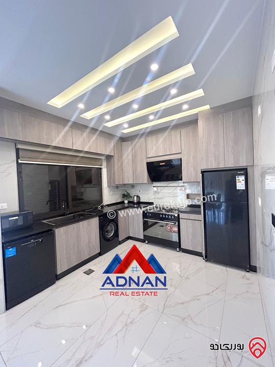 شقة جديدة مفروشة طابق ثالث مساحة 140م للايجار في عمان - الصويفية