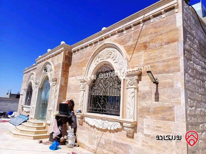 بيت مساحة 300م على أرض 654م للبيع في عمان - خريبة السوق بالقرب من السوق المركزي 