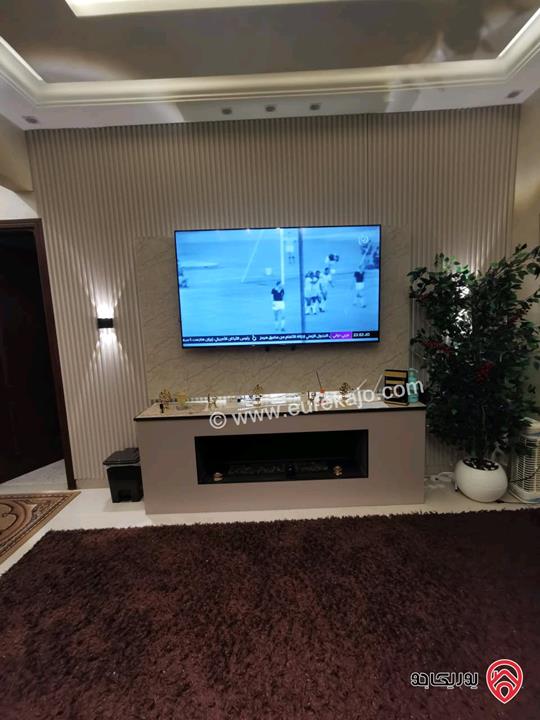 شقة طابق ثالث مساحة 220م للبيع في عمان - طبربور/طارق