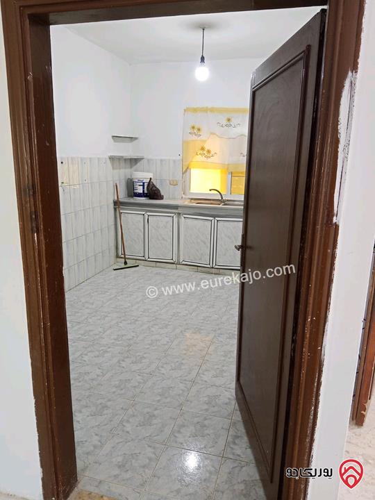 شقة طابق اول فني مساحة 129م للبيع في إربد حكما الحي السرقي