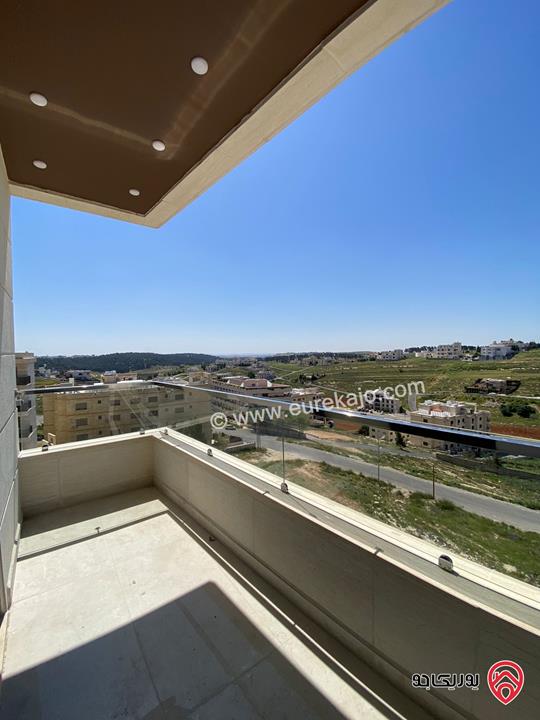 شقة سوبر ديلوكس طابق أول 185م للبيع في عمان - طريق المطار