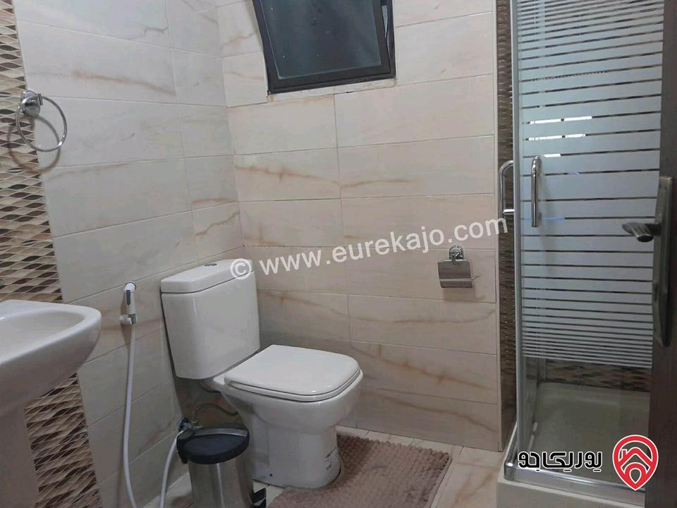 شقة طابق ارضي معلق مساحة 120م للبيع في عمان - عبدون