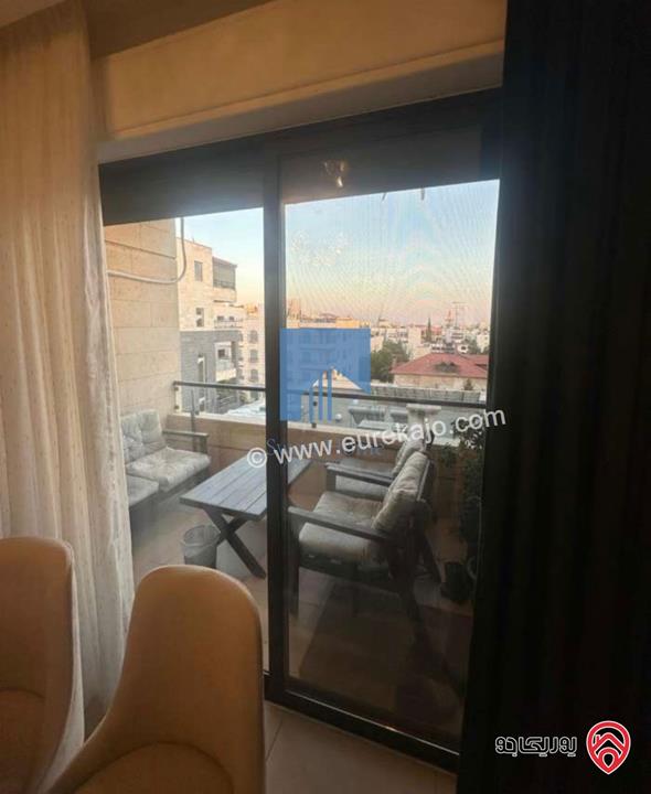 شقة مفروشة طابق ثالث 106م تشطيب سوبر ديلوكس للبيع في عمان - ضاحية الأمير راشد