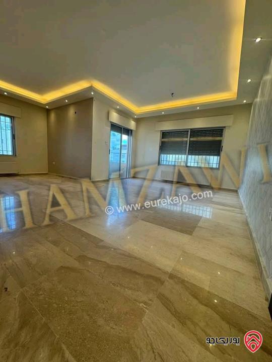 شقة ديلوكس فاخرة مساحة 190م طابق ثاني للايجار في عمان - الكرسي