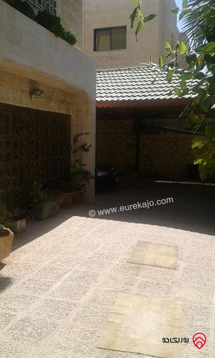 فيلا استثمارية مساحة 627م على ارض 1 دونم و 70م للبيع في عمان - ضاحية الرشيد