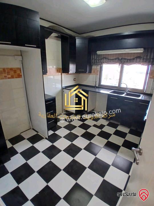 شقة سوبر ديلوكس طابق ثالث 120م للايجار في عمان - تلاع العلي 