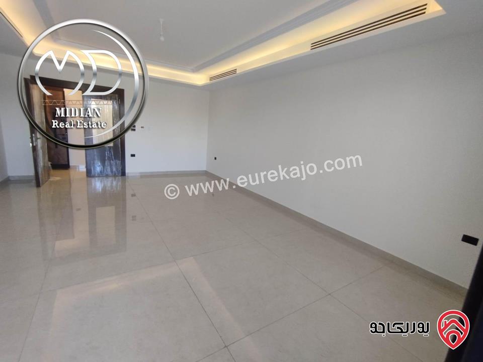 شقق ارضية جديدة للبيع في عمان - ضاحية النخيل مساحات 190 & 200م مع تراسات وحدائق تشطيبات و ديكورات سوبر ديلوكس