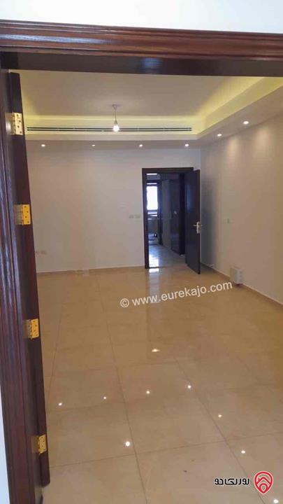 فيلا مساحة 650م على أرض 400م للإيجار في عمان - عبدون 