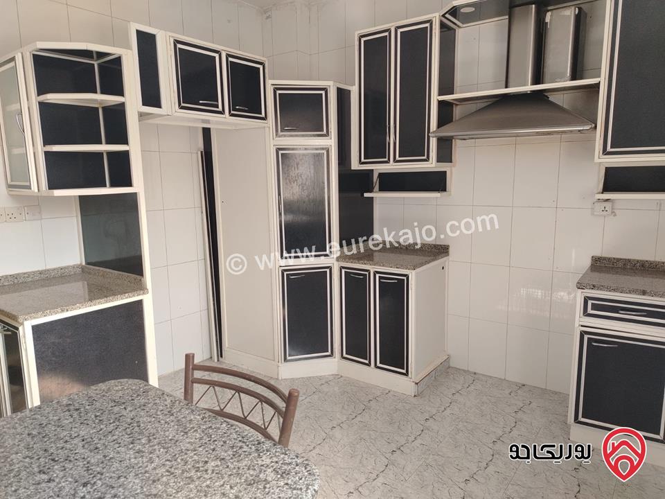 شقة مساحة 180م طابق ثاني للإيجار في عمان - الرابية 