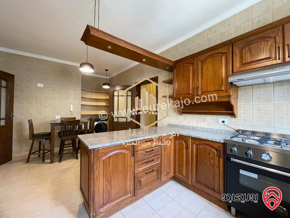 شقة سوبر ديلوكس مفروشة مساحة 175م للايجار في عمان - عبدون