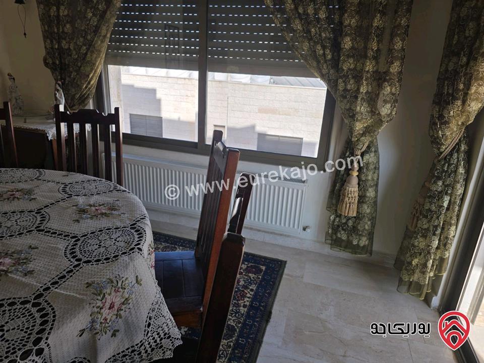 شقة فاخرة مفروشة مساحة 180م طابق ثالث للبيع في عمان - خلدا