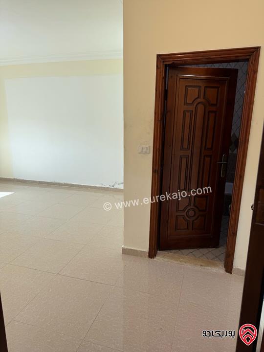 شقة طابق رابع مساحة 150م للبيع في اربد - الحي الشرقي