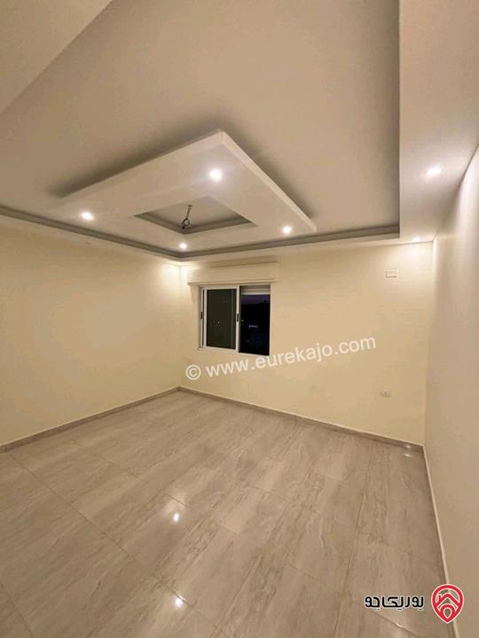 شقة طابق ارضي مساحة 190م للبيع في الزرقاء الجديدة