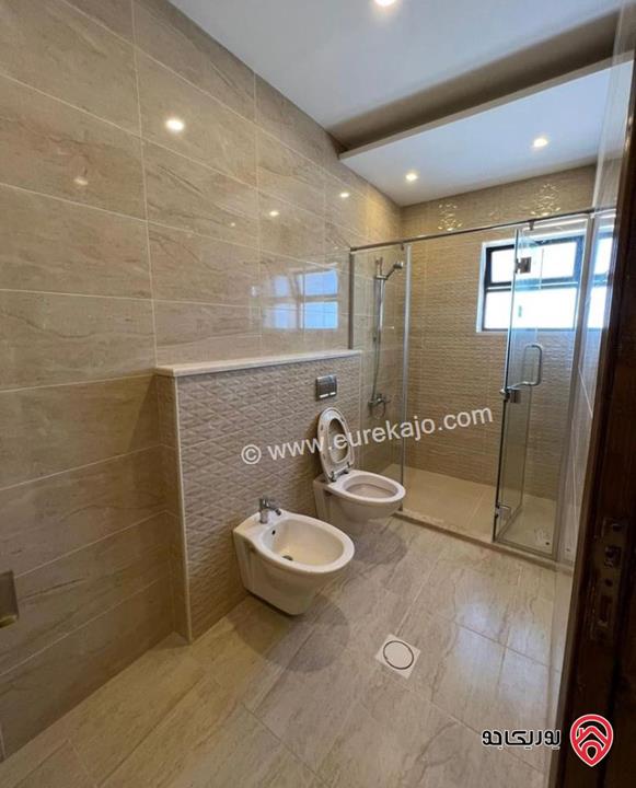 روف طابقي فاخر مساحة 429م للبيع في الفحيص – منطقة أم عليا