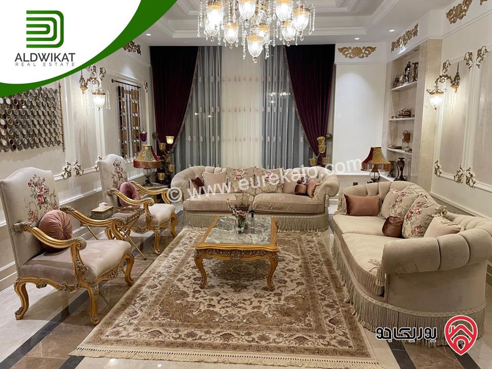 قصر مميز مفروش للبيع في عمان - دابوق مساحة الارض 2650م والبناء 2000م الترس 700م موقع قصور وفلل واطلالة خلابه