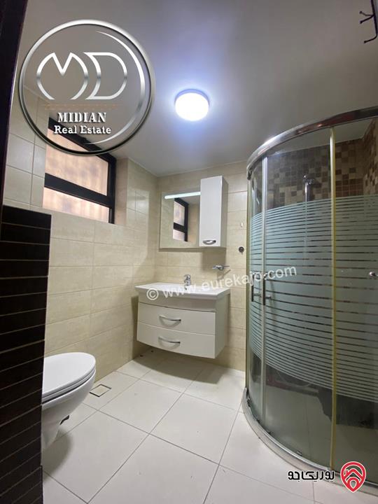 شقة ارضية مفروشة للبيع في عمان - ام اذينة مساحة 200م مع ترس و حديقة 150م تشطيبات سوبر ديلوكس بسعر مميز