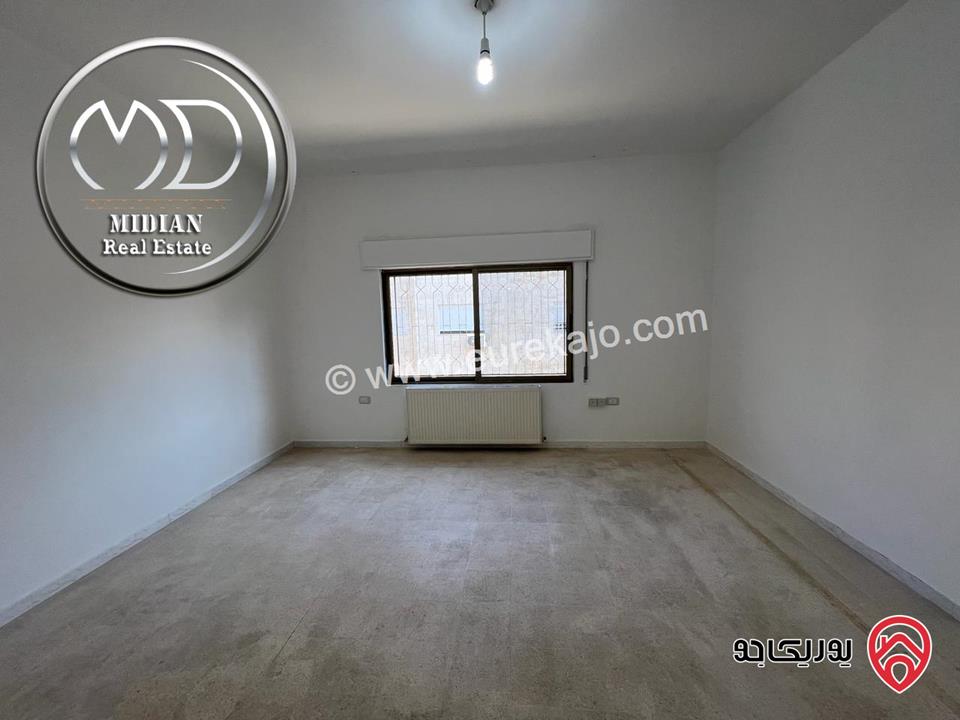 شقة مساحة 170م طابق ثالث للبيع في عمان - ام اذينة تصلح للاستثمار بسعر مميز جداً