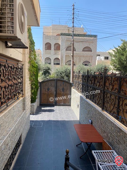 شقة طابق ارضي مساحة 270م للبيع في عمان - الهاشمي الشمالي 