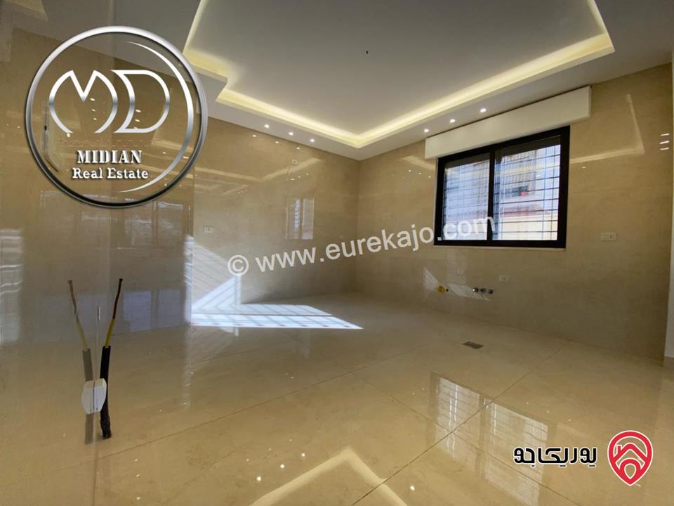 شقق جديدة دوبلكس طابق أخير مع روف للبيع في عمان - خلدا مساحات 140م & 185م مع تراسات امكانية الأقساط بأسعار مميزة