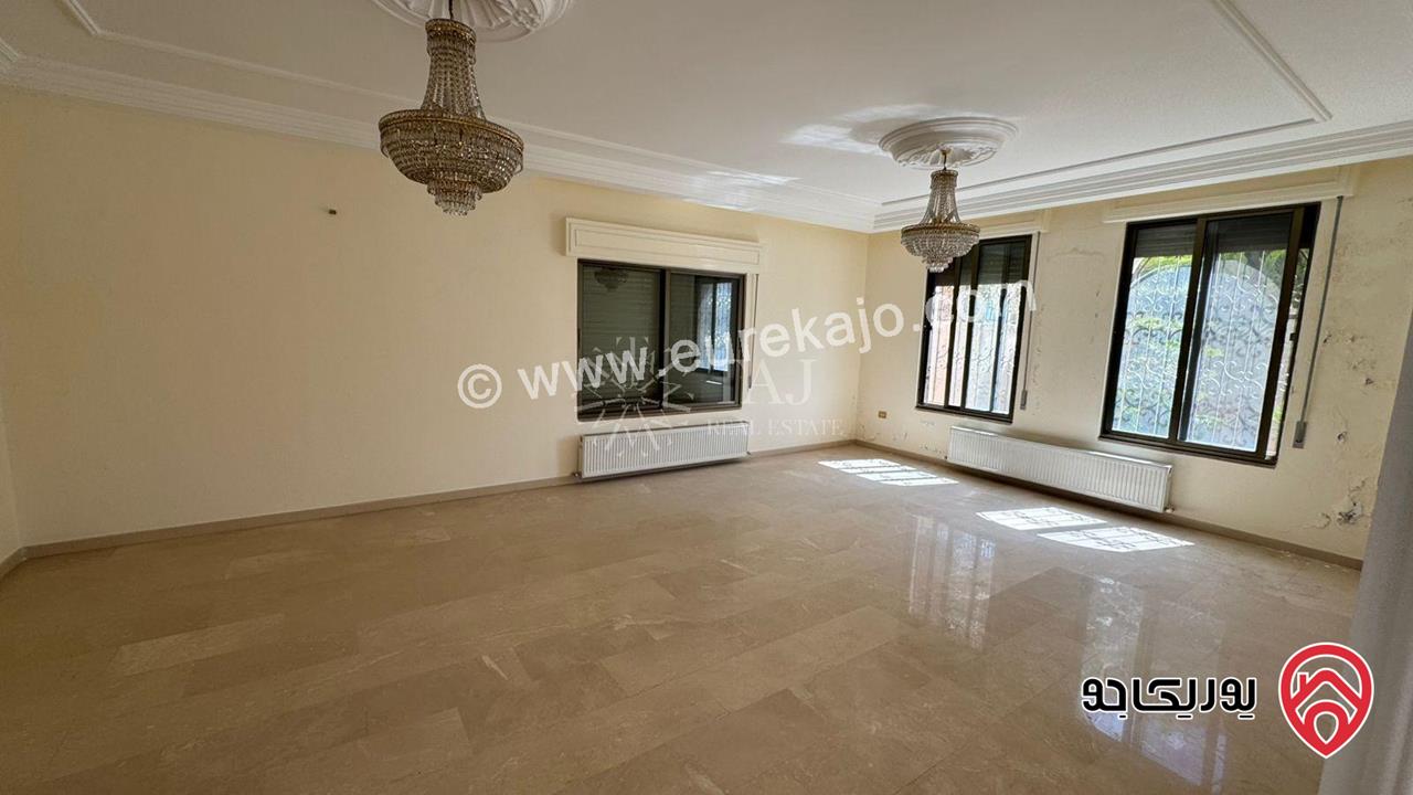 فيلا مميزة مساحة الارض 500م مساحة البناء 600م  للبيع في عمان - ضاحية النخيل