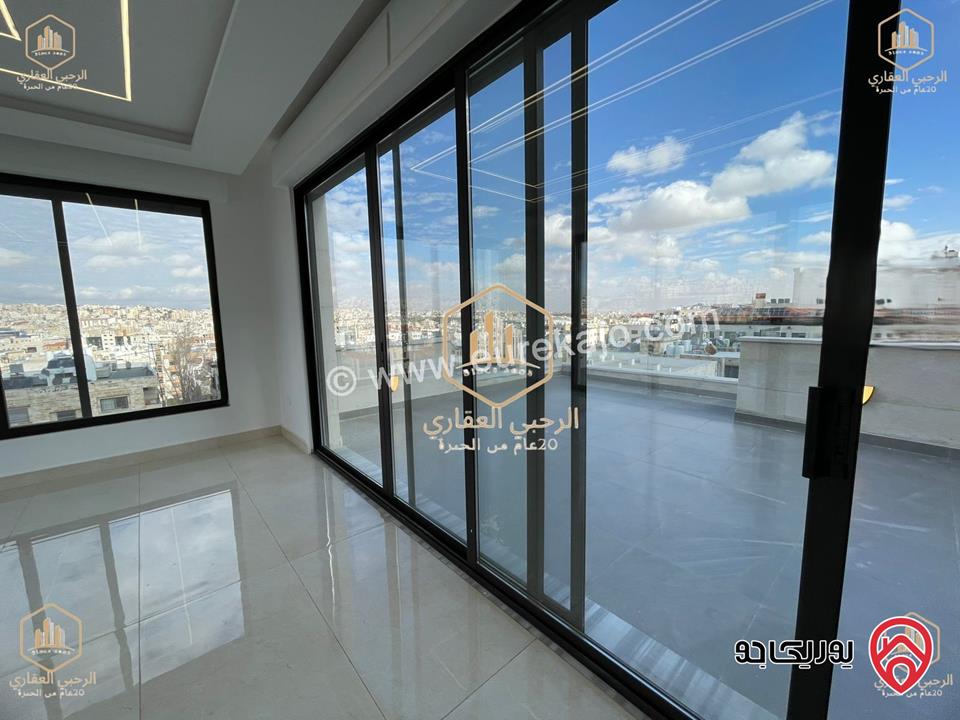 شقة سوبرديلوكس جديد لم يسكن طابق ثالث مع رووف مساحة 280م للايجار في عمان - الشميساني