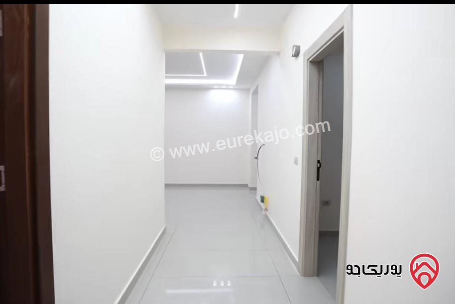 شقة فخمة طابق أول مساحة 176م للبيع في عمان - البنيات