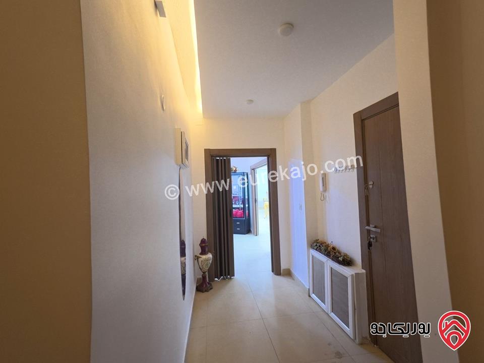 شقة مفروشة فاخرة طابق أول مساحة 180م للايجار في عمان - ام السماق 