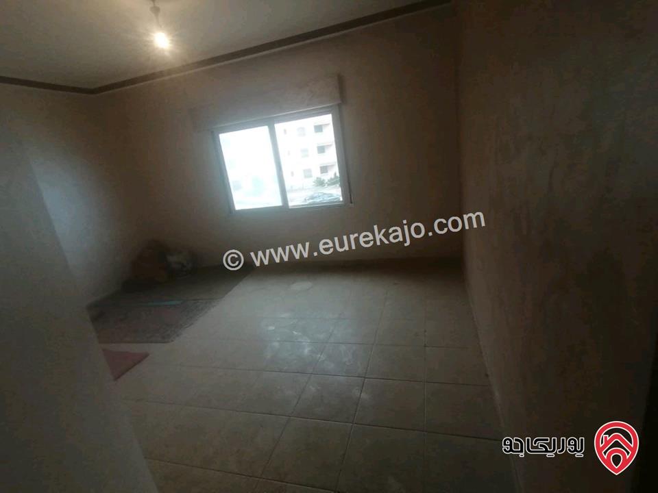 شقة مميزة طابق ثالث مساحة 92م للبيع في عمان - ابو نصير صحارى مول