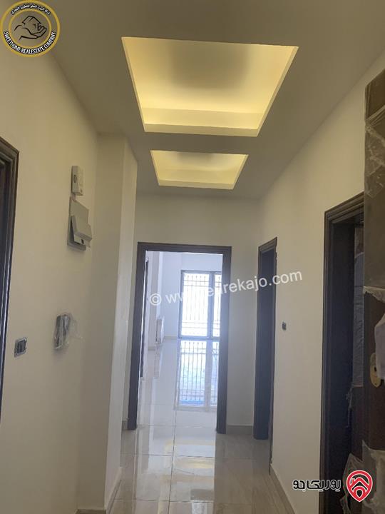 شقة مميزة للبيع في عمان - دير غبار - حي السهل 210م مع حديقة وترسات 300م لم تسكن بسعر مغري