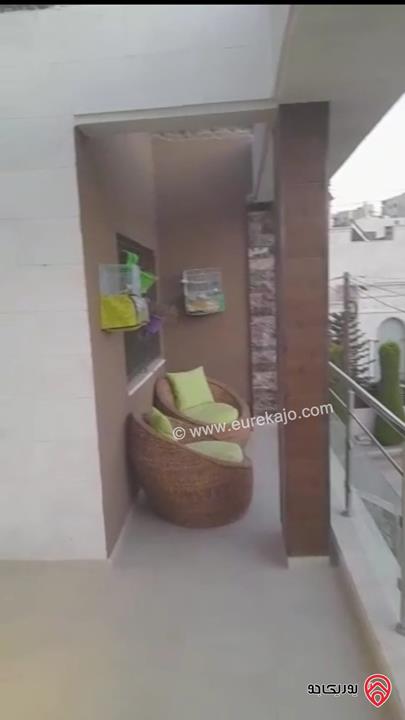 فيلا دوبلكس مساحة البناء 770م مساحة الارض 460م للبيع في عمان - البنيات