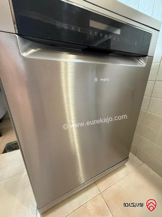 شقة مميزة طابق ثاني مساحة 175م للبيع في عمان - خلدا 