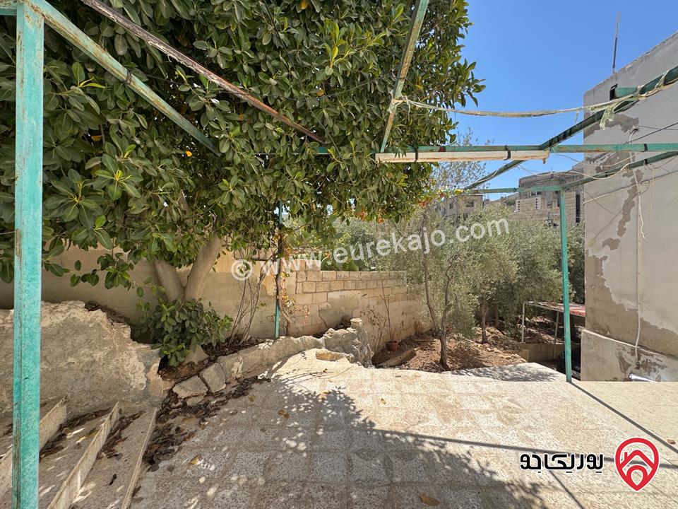 منزل مساحة 230م على أرض 450م للبيع في الزرقاء/الزواهرة – بالقرب من مسجد المصطفى ومسجد الفلاح