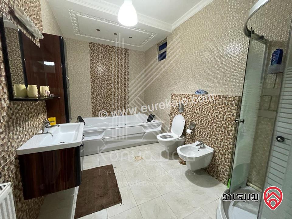 شقة مفروشة طابق ارضي مساحة 238م للايجار في عمان - حي الصحابة