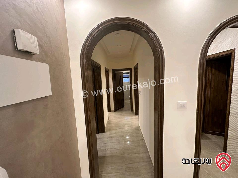 فيلا فارغه مساحة 335م للايجار في عمان - تلاع العلي 