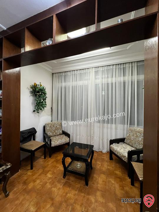  شقة مميزة طابق أول مساحة 189م للبيع في عمان - أم السماق