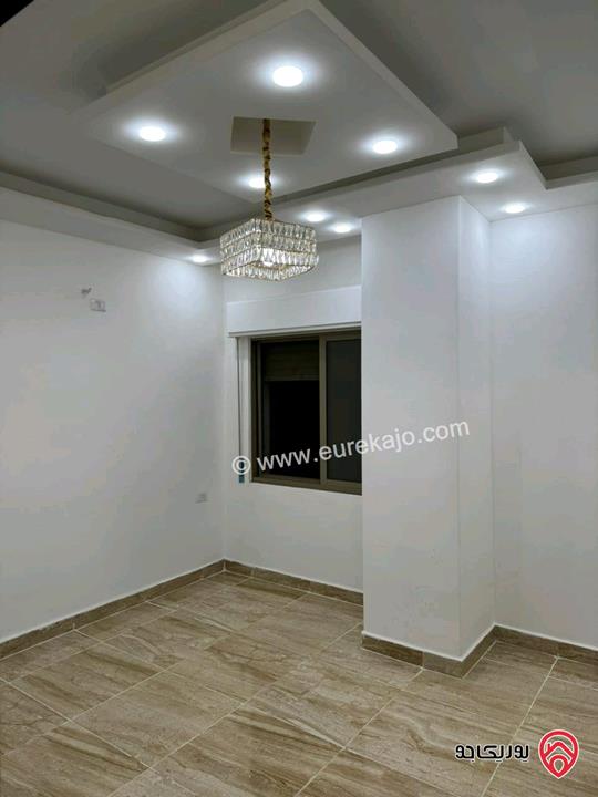 شقة فارغة طابق ثالث مساحة 110م للإيجار في عمان - الدوار السابع 