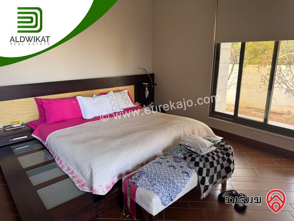 فيلا مساحة الارض 1600م ومساحة البناء 1100م مساحة الحديقة 400م للبيع في السلط - منطقة السرو 