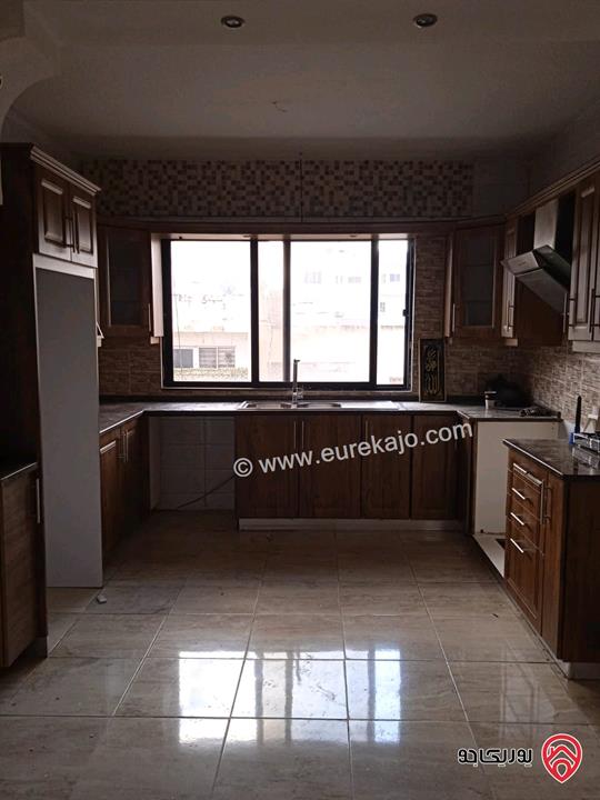 شقة طابق ثالث مساحة 95م للبيع في عمان - ضاحية الياسمين