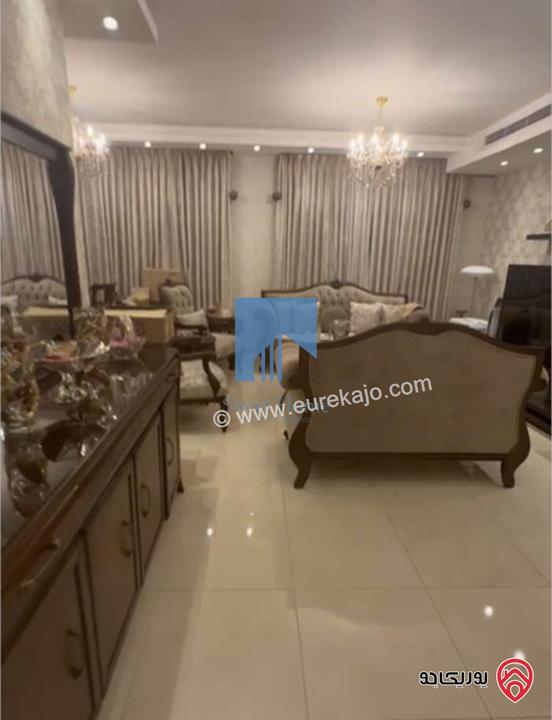 شقة مفروشة طابق ثاني 177م تشطيب سوبر ديلوكس للبيع في عمان - أم السماق