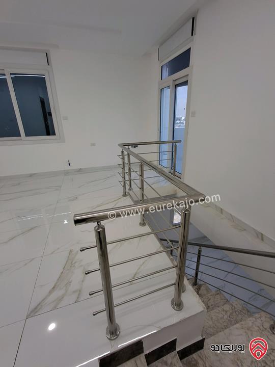 شقة طابق رابع دوبلكس مساحة 210م للبيع في عمان - الجبيهة 