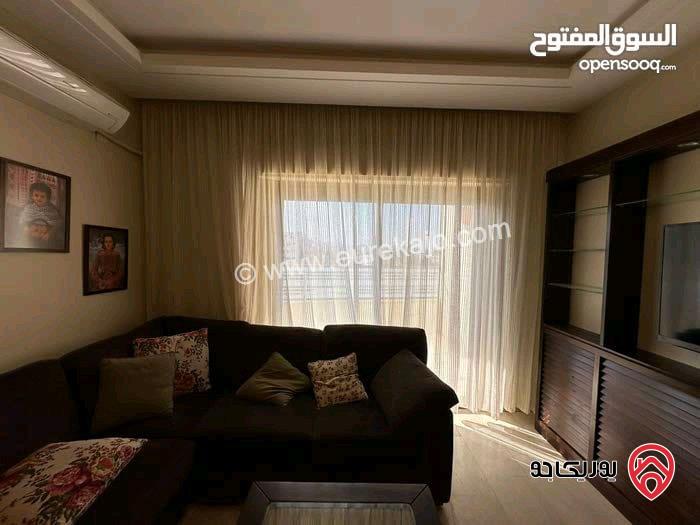 شقة مفروشة طابق ثالث مع روف مساحة 290م للايجار في عمان - طريق المطار