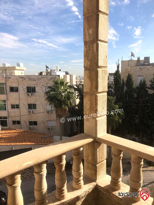 من المالك شقة طابق رابع مساحة 133متر للبيع بسعر مغري في عمان - الرابية 