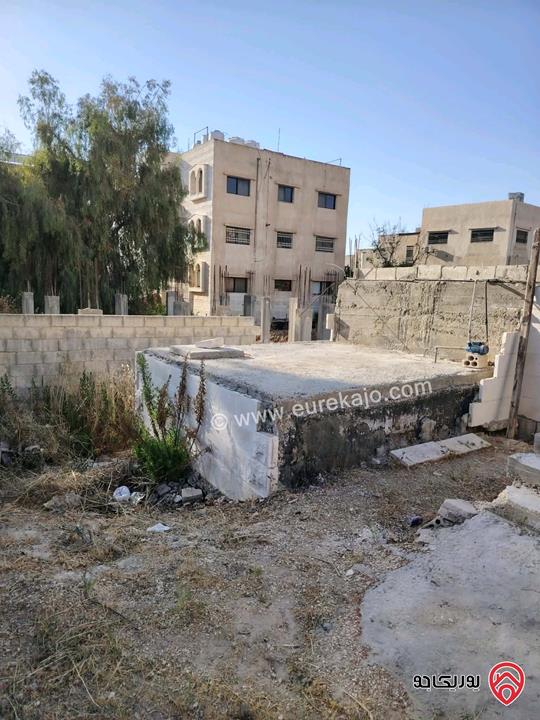 بيت مستقل مساحة 230م على أرض 600م للبيع في عمان - القويسمة جبل الحديد 