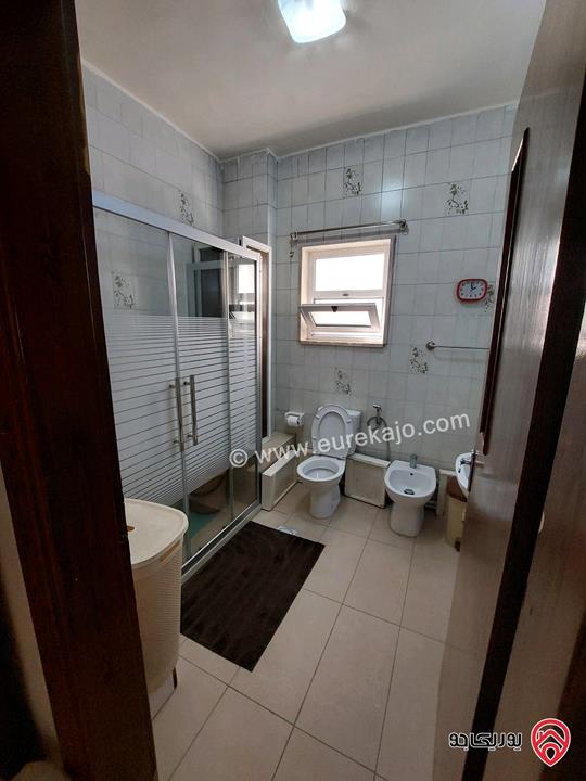 شقة مساحة 170م طابق أول للبيع في عمان - الدوار السابع خلف سي تاون