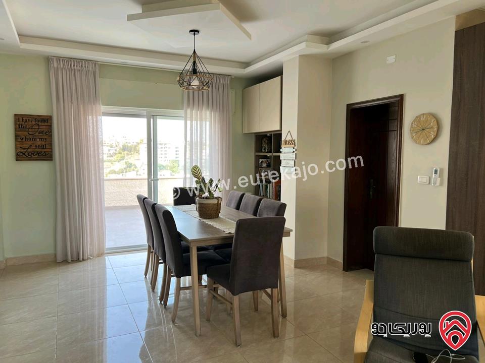 روف مساحة 140م داخلي و 40م خارجي للبيع في الفحيص