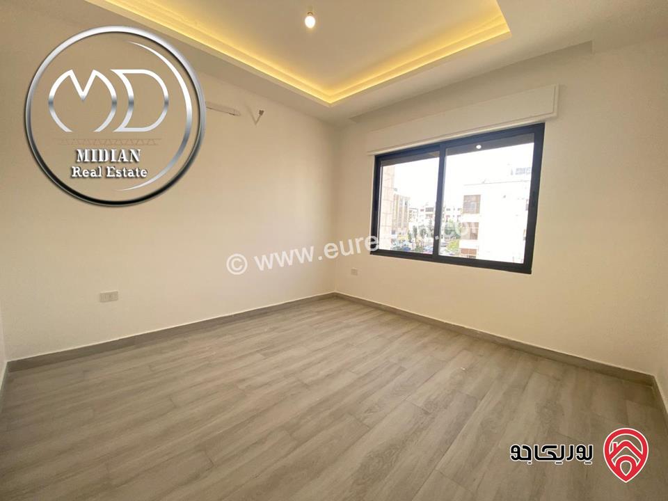 شقة دوبلكس جديدة للبيع طابق أخير مع روف في عمان - حنو الصويفية مساحة 240م مع تراسات تشطيبات ديكورات عصرية فاخرة