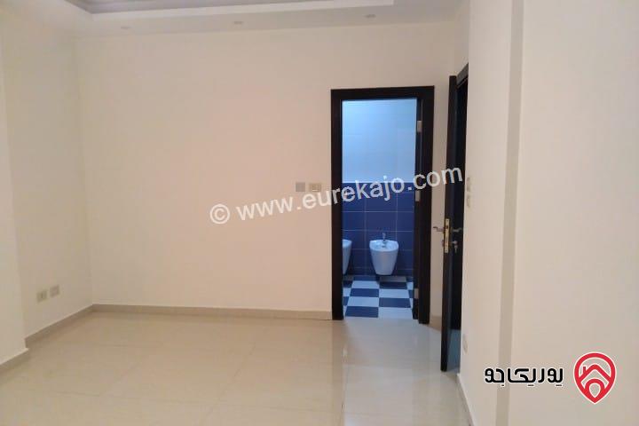 شقة تسوية طابقية مساحة 270م داخلي و 50م خارجي للإيجار في عمان - دير غبار