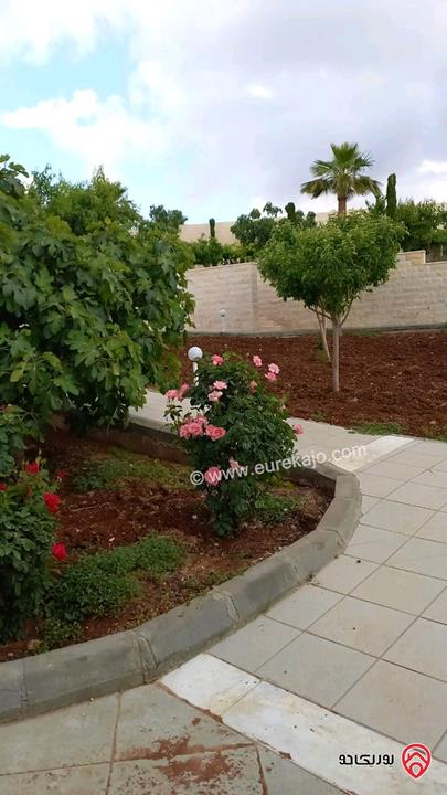 فيلا مساحة 2500م على أرض 9164م للبيع في عمان - ناعور بمنطقة مطلة ومرتفعة